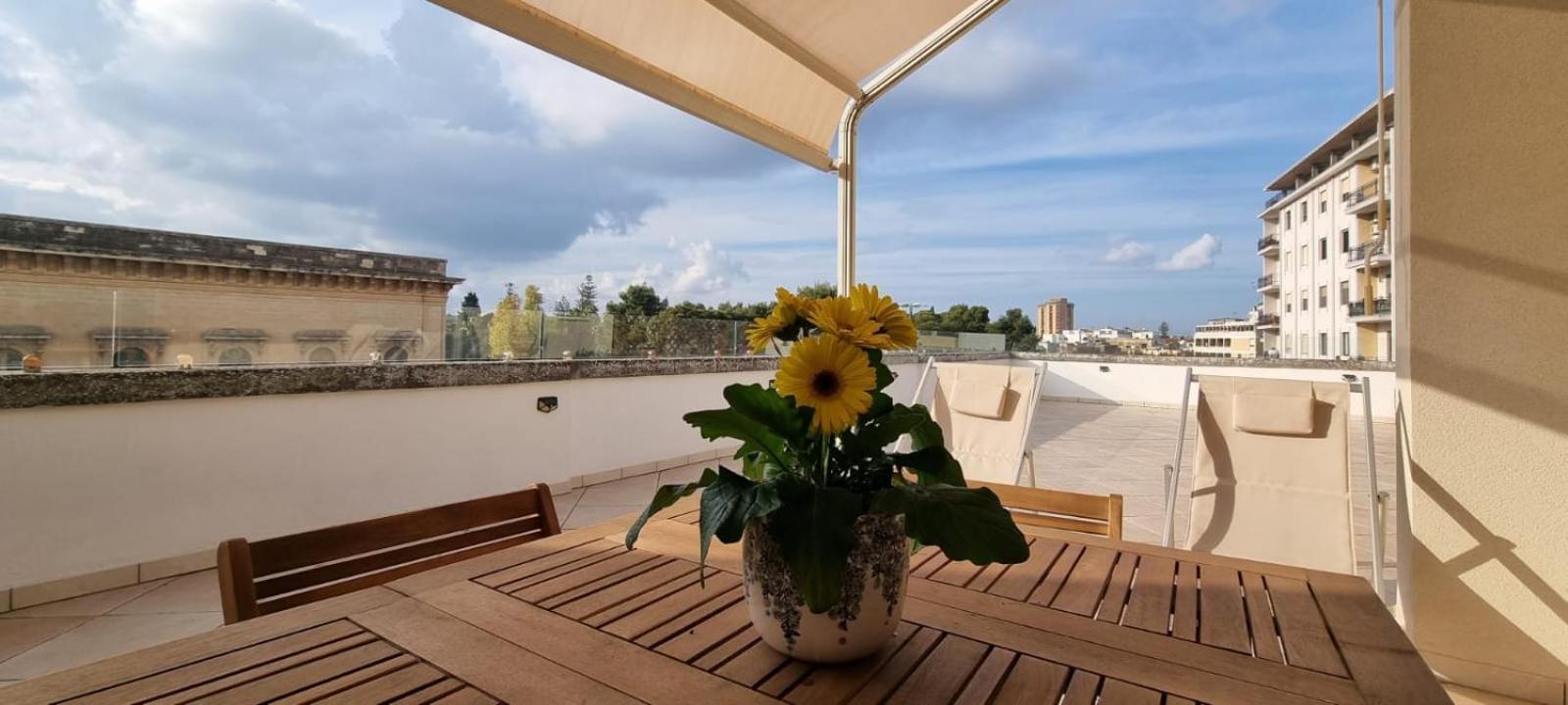 The Golden Hour, Luxury Apartment With A Panoramic View Lecce Exterior photo